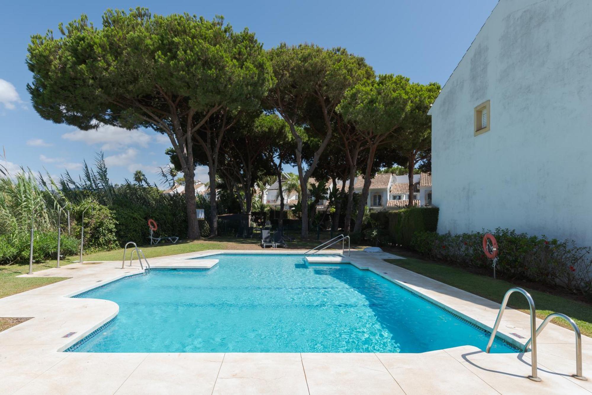 Wintowinrentals Townhouse, Pool & Beach Marbella Buitenkant foto