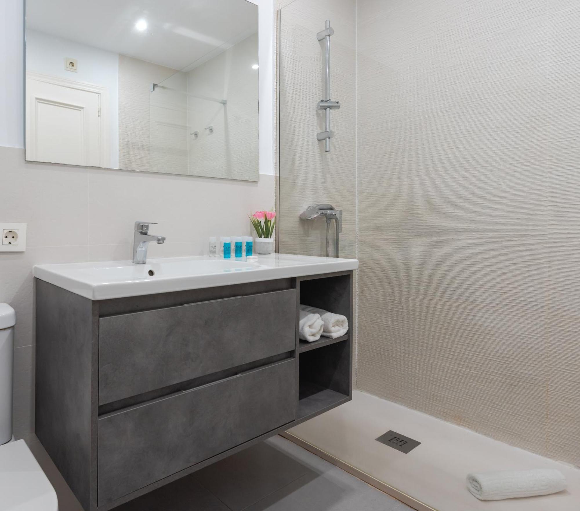 Wintowinrentals Townhouse, Pool & Beach Marbella Buitenkant foto